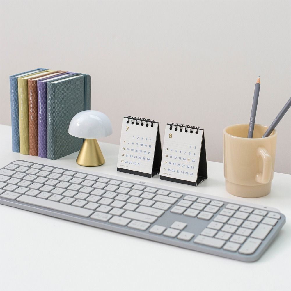 MochiThings: 2025 2pcs Tiny Basic Desk Calendar Set