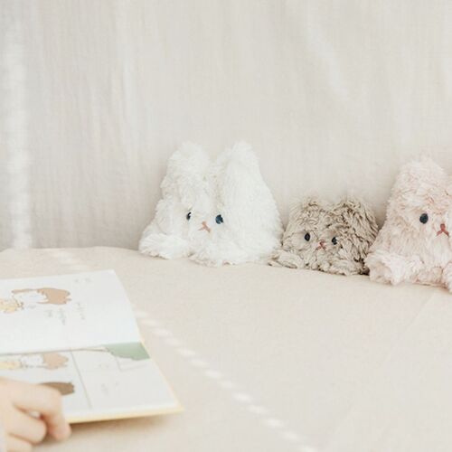 Piyo Cat Fur Zipper Clutch