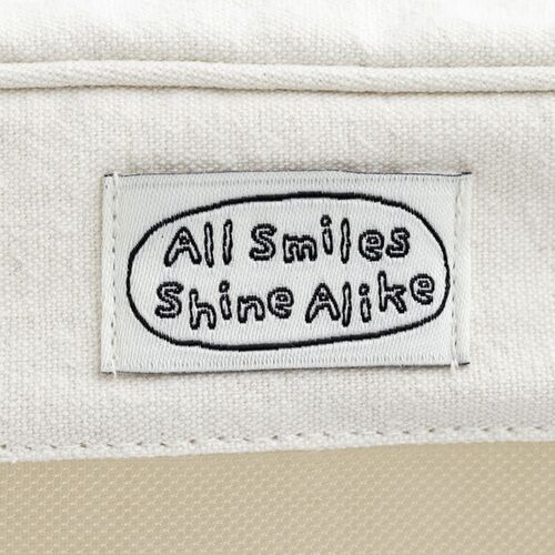 All Smiles Mesh Block Pouch