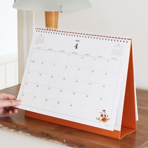 2026 Large Anne Story Desk Scheduler
