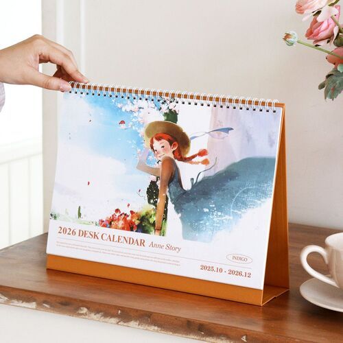 2026 Large Anne Story Desk Scheduler