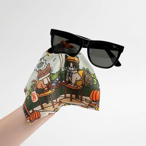 Lana Cat Autumn Screen Cloth - Image 2