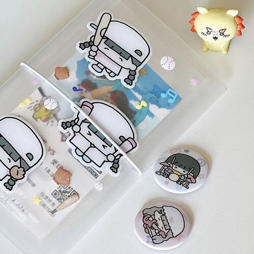 Hodu Girl Button Pin v2 - Image 4