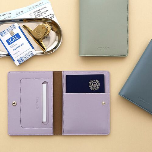 Triple Passport RFID-Blocking Wallet - Image 11