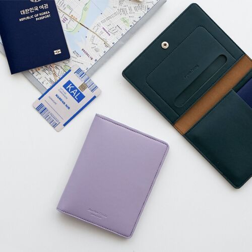 Triple Passport RFID-Blocking Wallet - Image 9