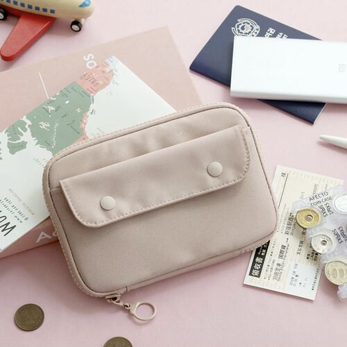 Voyager RFID-Blocking Passport Pouch - Image 6