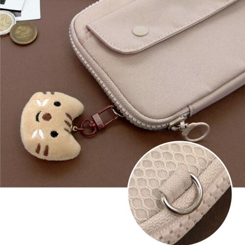 Voyager RFID-Blocking Passport Pouch - Image 20