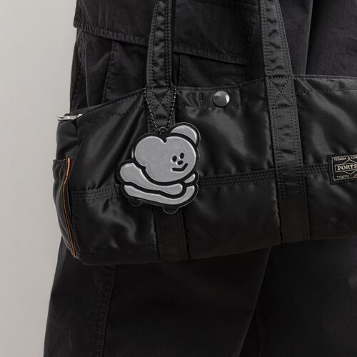 Momo Bear Reflective Keychain - Image 4