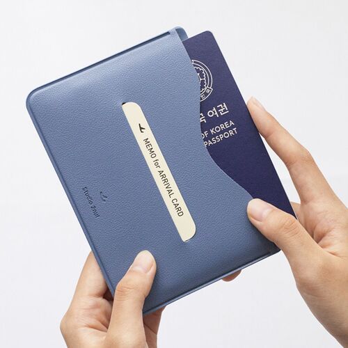 Essential Passport Sleeve