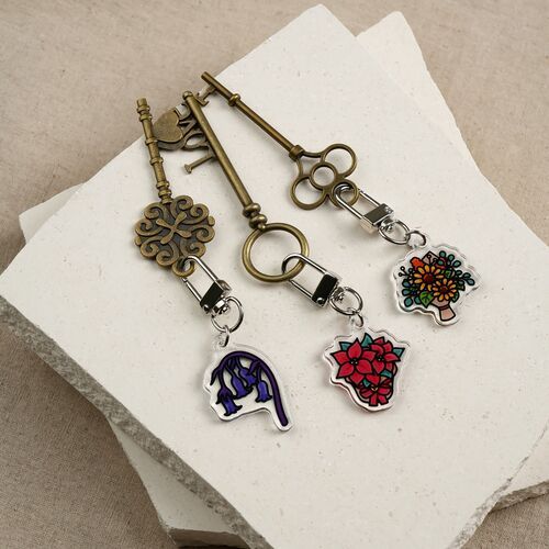 Flower Acrylic Key Ring - Image 9