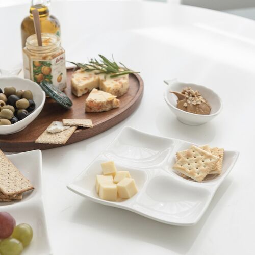 Mild White 4-Section Plate