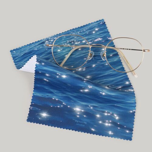 Shimmering Ocean Screen Cloth - Image 3