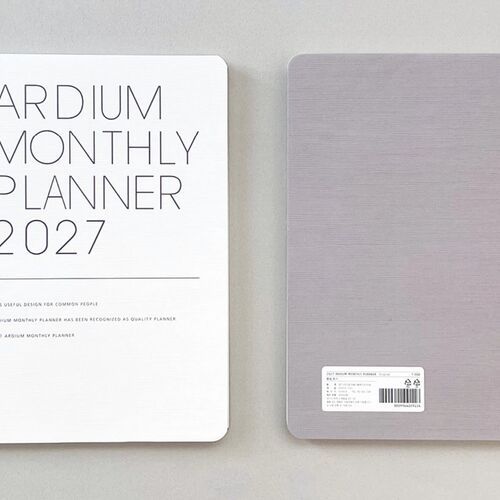 The Green style pairs a plain green back with the clean white front title design and rounded corners.