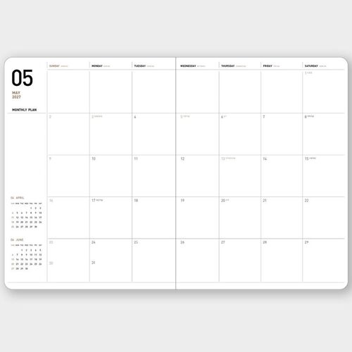 Several cover options are arranged around open planner pages, creating a colorful overview of the available designs.