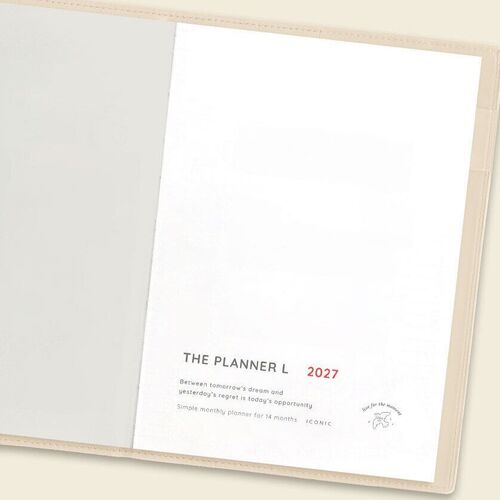 The opening spread presents a title page with 2027 identification and a simple monthly planner introduction.