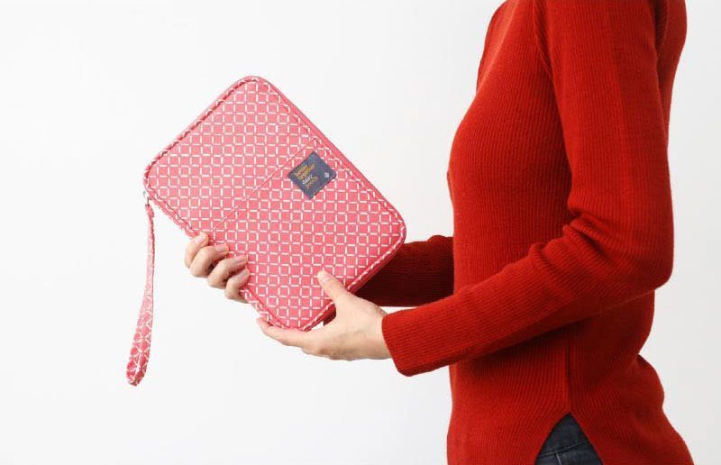 Better Together Daily Pouch