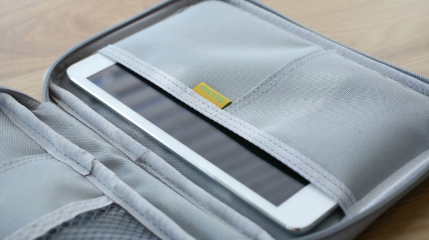 Better Together Daily Pouch