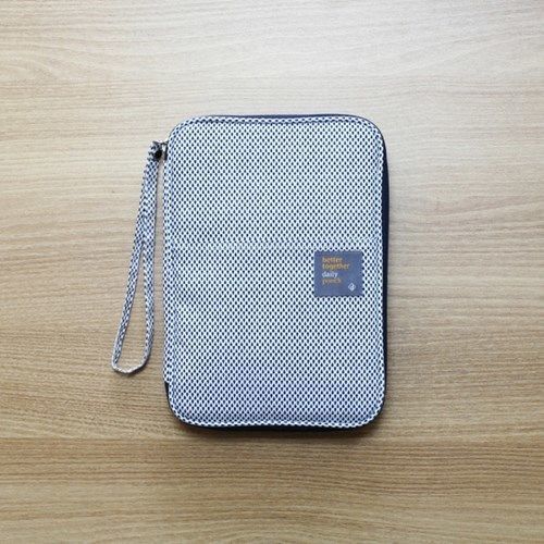 Better Together Daily Pouch