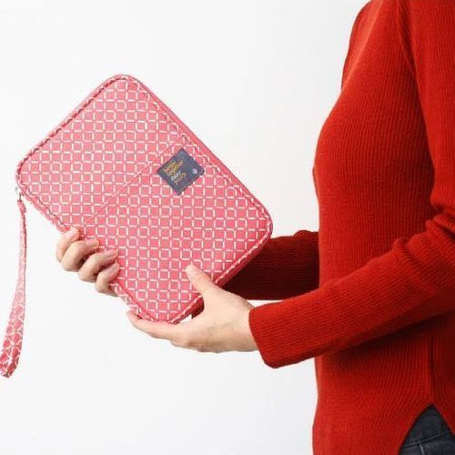 Better Together Daily Pouch