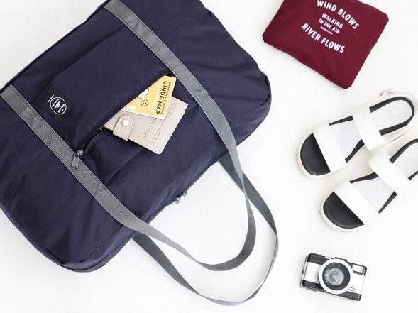 Wind Blows Foldable Luggage Bag