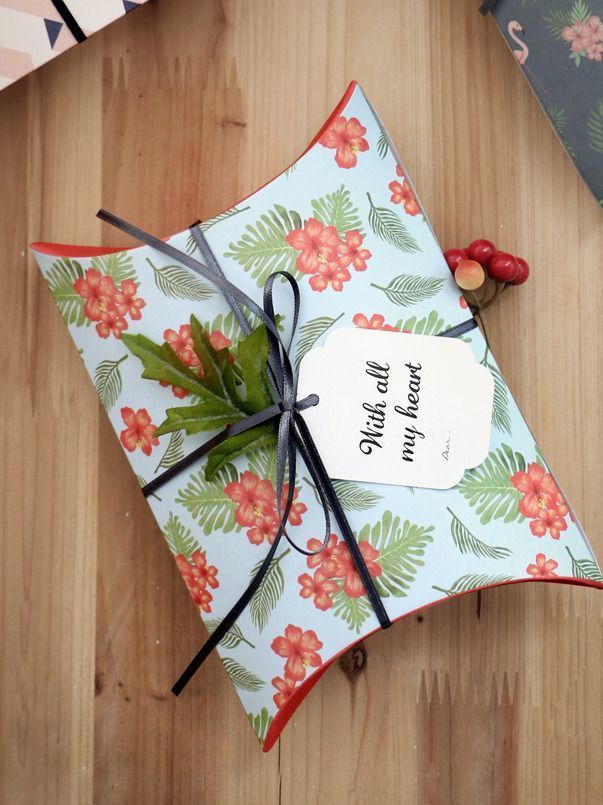 MochiThings Iconic Pattern Pillow Box