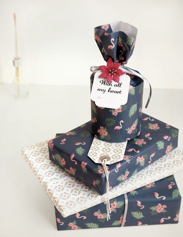 MochiThings Iconic Gift Wrapping Paper Set