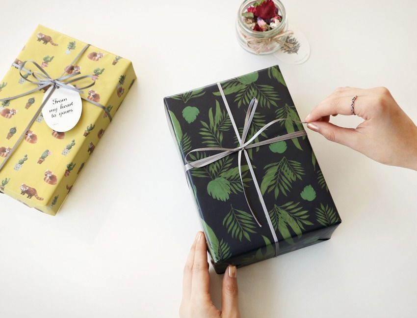 MochiThings Iconic Gift Wrapping Paper Set