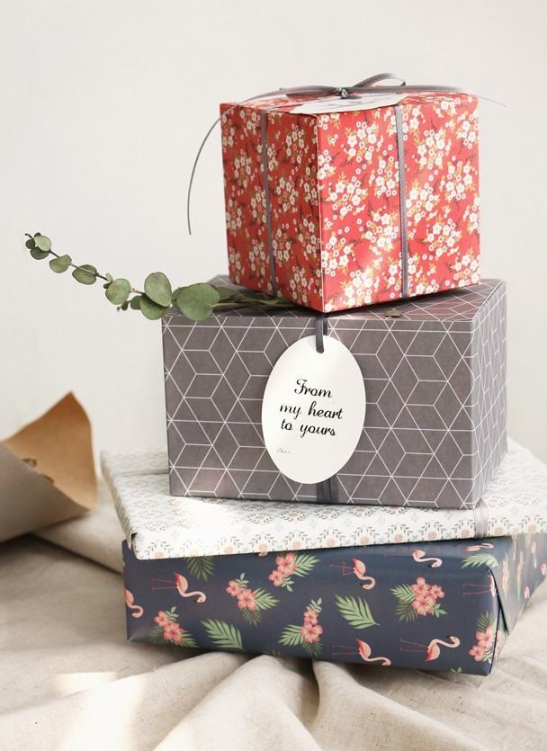 MochiThings Iconic Gift Wrapping Paper Set