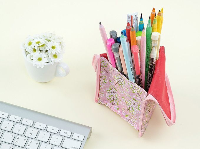Ardium Standing Pencil Case