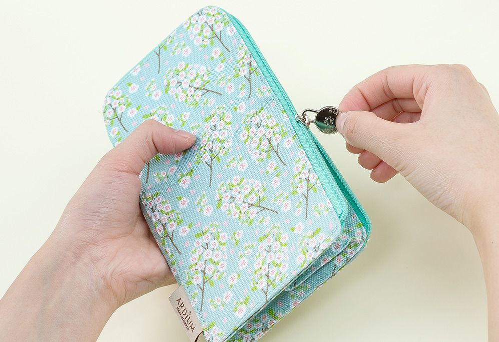 Ardium Standing Pencil Case