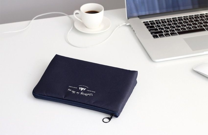 Large Walking in the Air Cable Pouch
