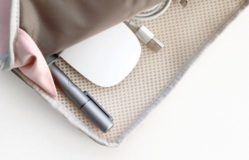 Large Walking in the Air Cable Pouch