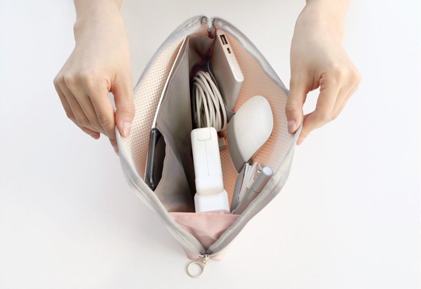 Large Walking in the Air Cable Pouch