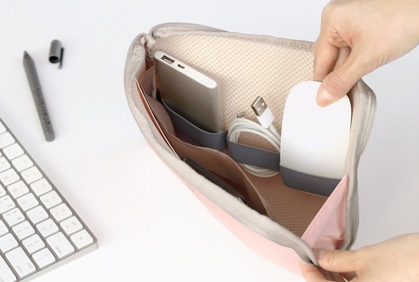 Large Walking in the Air Cable Pouch