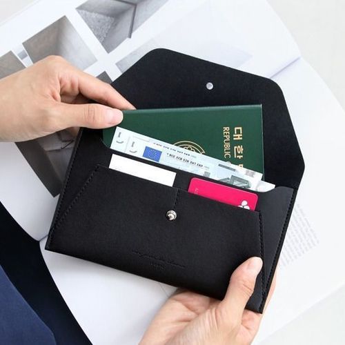 Un Jour De Chance Slim Pouch - Image 10