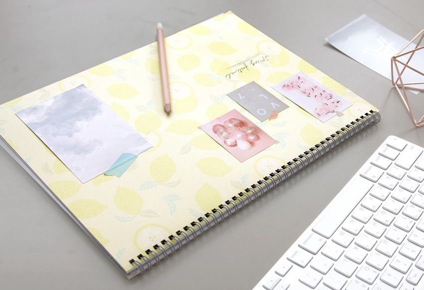 2018 Comely Desk Planner