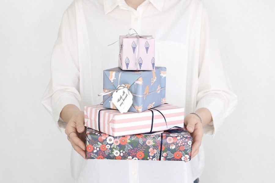 MochiThings Iconic Gift Wrapping Paper Set v2