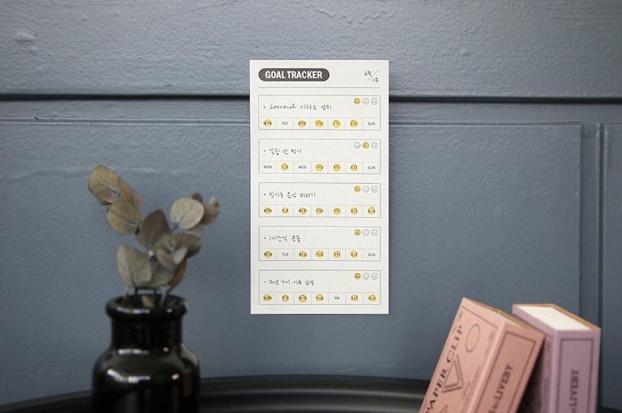 MochiThings: Weekly Goal Tracking Sticky Note