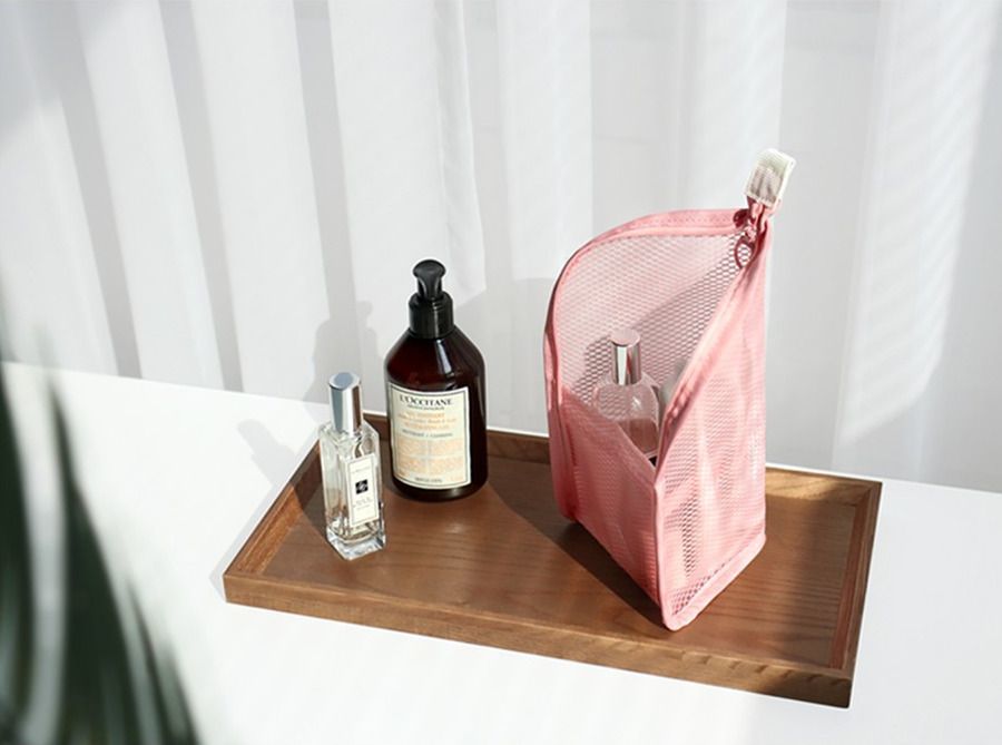 Standing Mesh Pouch