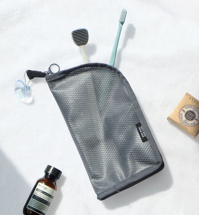 Standing Mesh Pouch