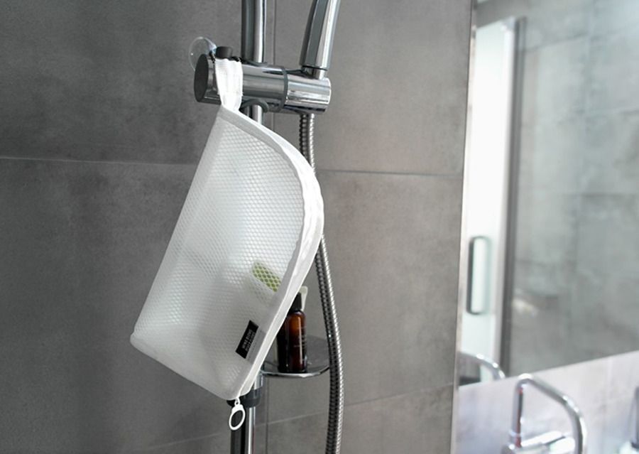 Standing Mesh Pouch