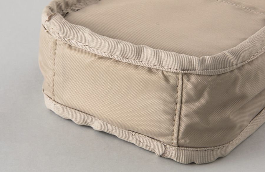 A Low Hill Cable Pouch