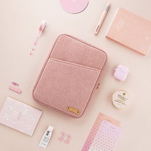 A Low Hill Pastel Tablet Pouch