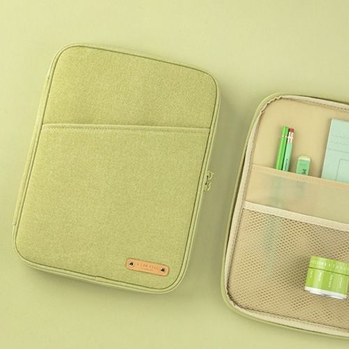 A Low Hill Pastel Tablet Pouch