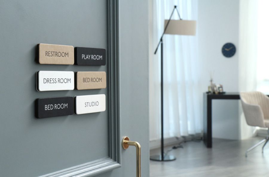 Black Basic Door Sign