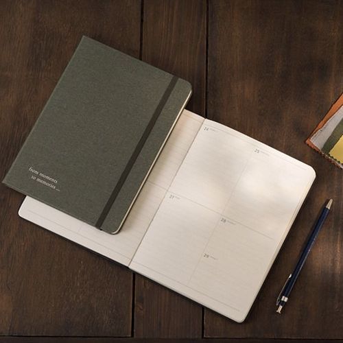 MochiThings: 2020 Large Making Memory Weekly Planner