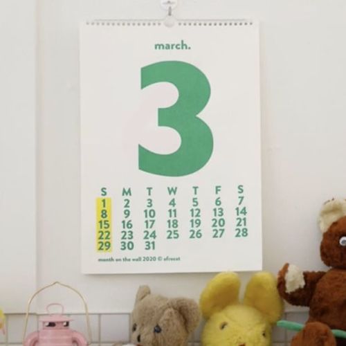 MochiThings: 2020 Lithography Wall Calendar